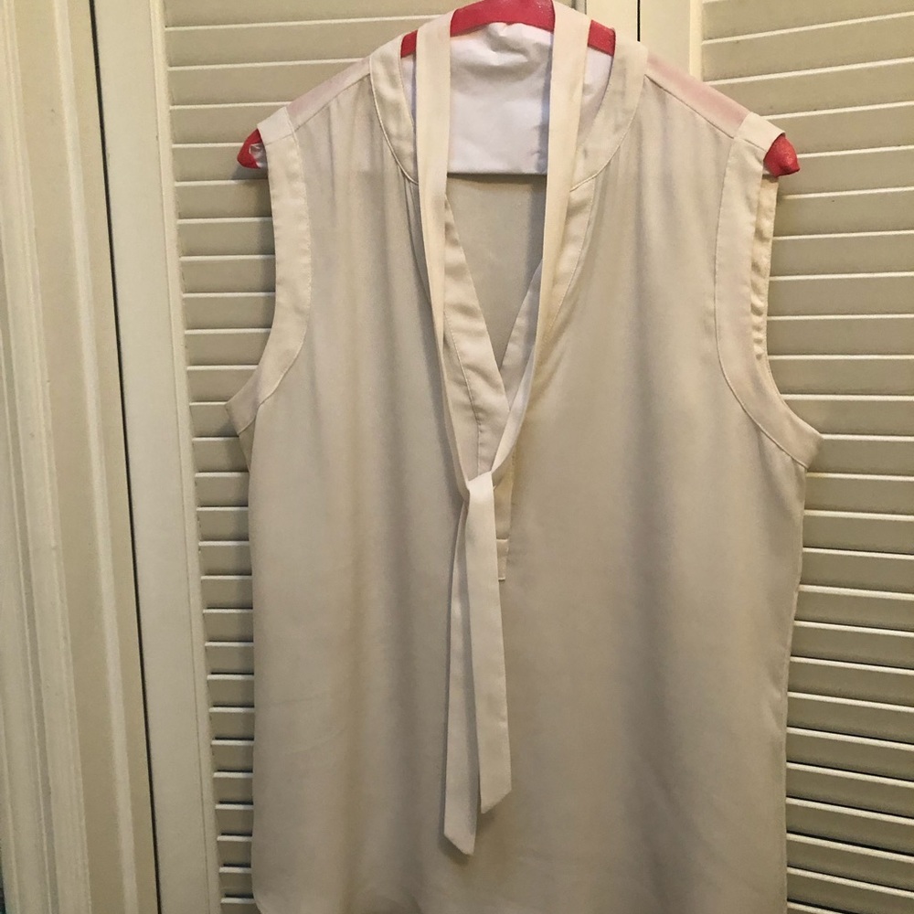 Ann Taylor Sleeveless blouse with tie